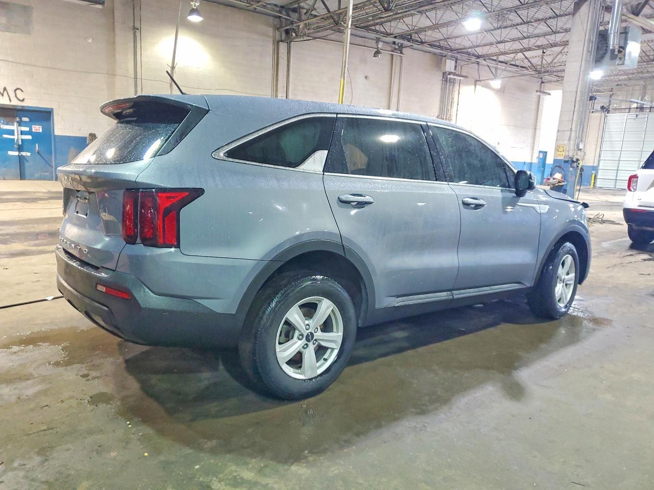 2022 Kia Sorento Lx - Фото 3