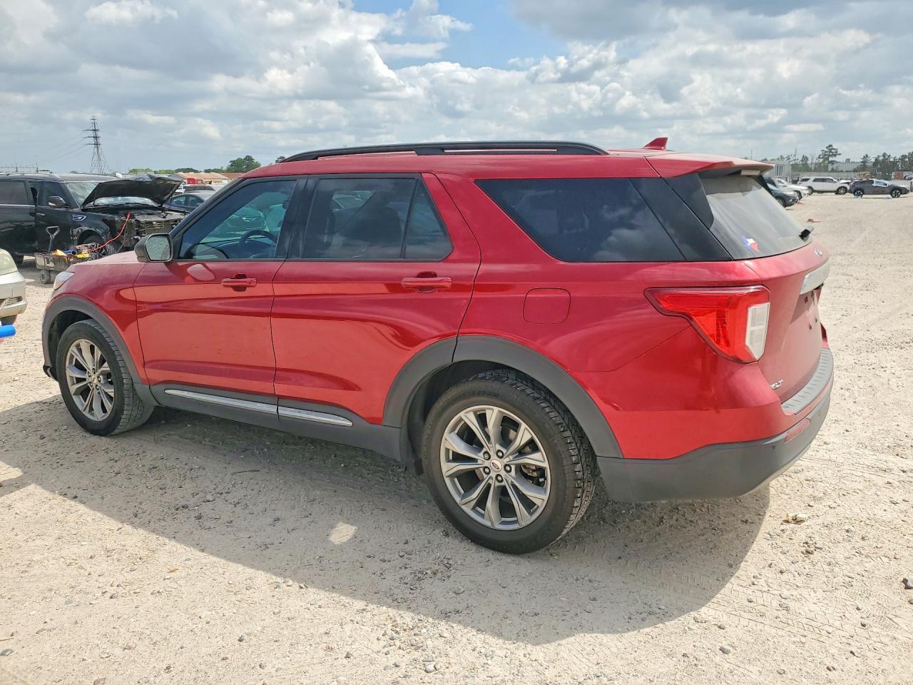 2020 Ford Explorer Xlt - Image 2