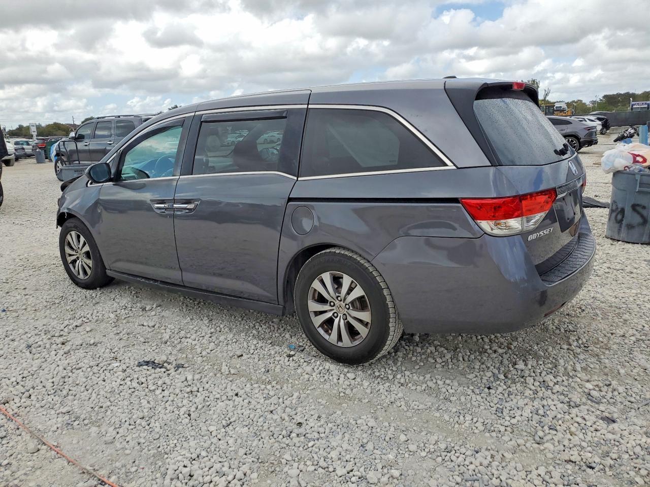 2015 Honda Odyssey Exl - Фото 2