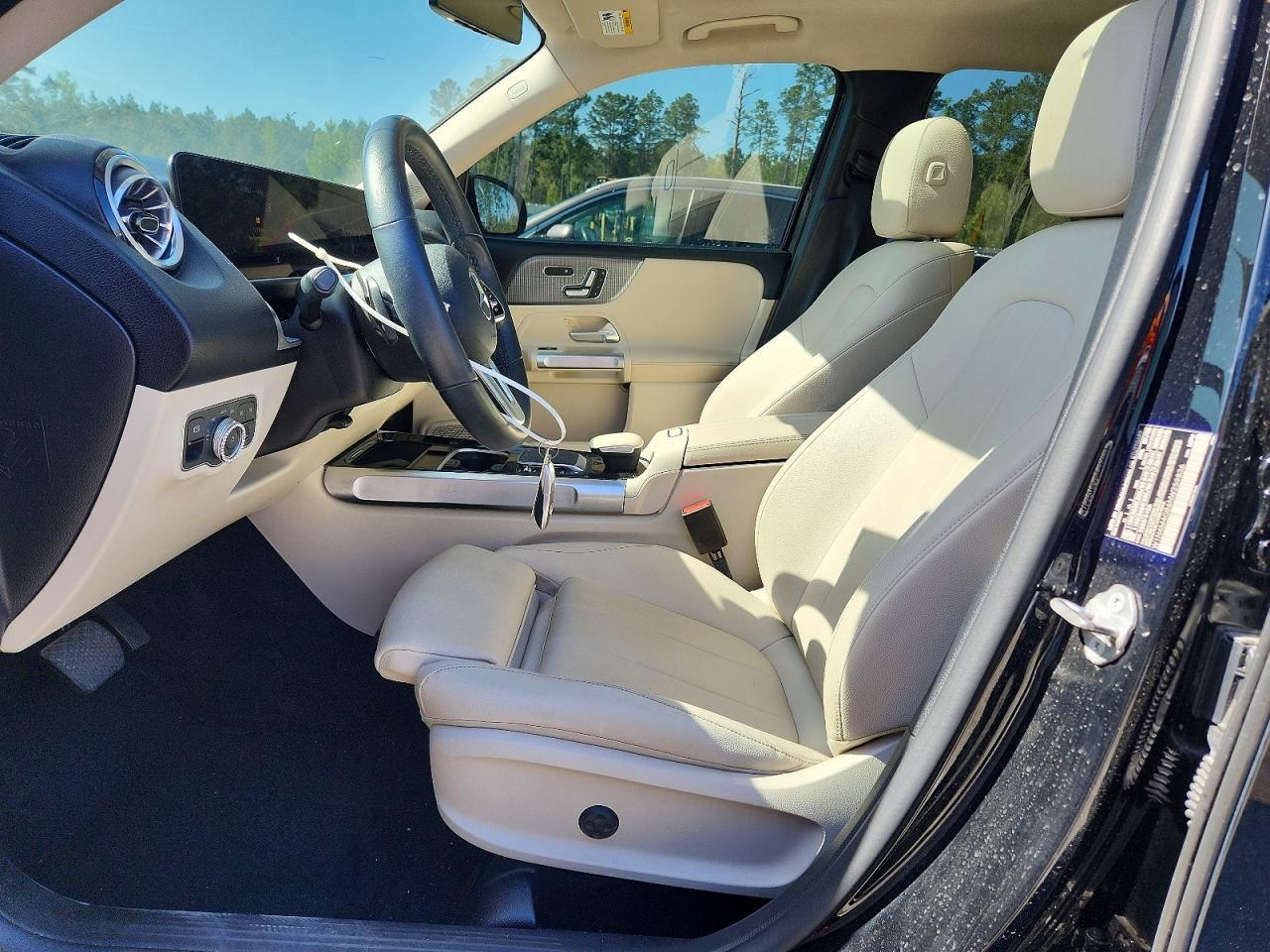 2022 Mercedes-Benz Glb 250 - Image 7