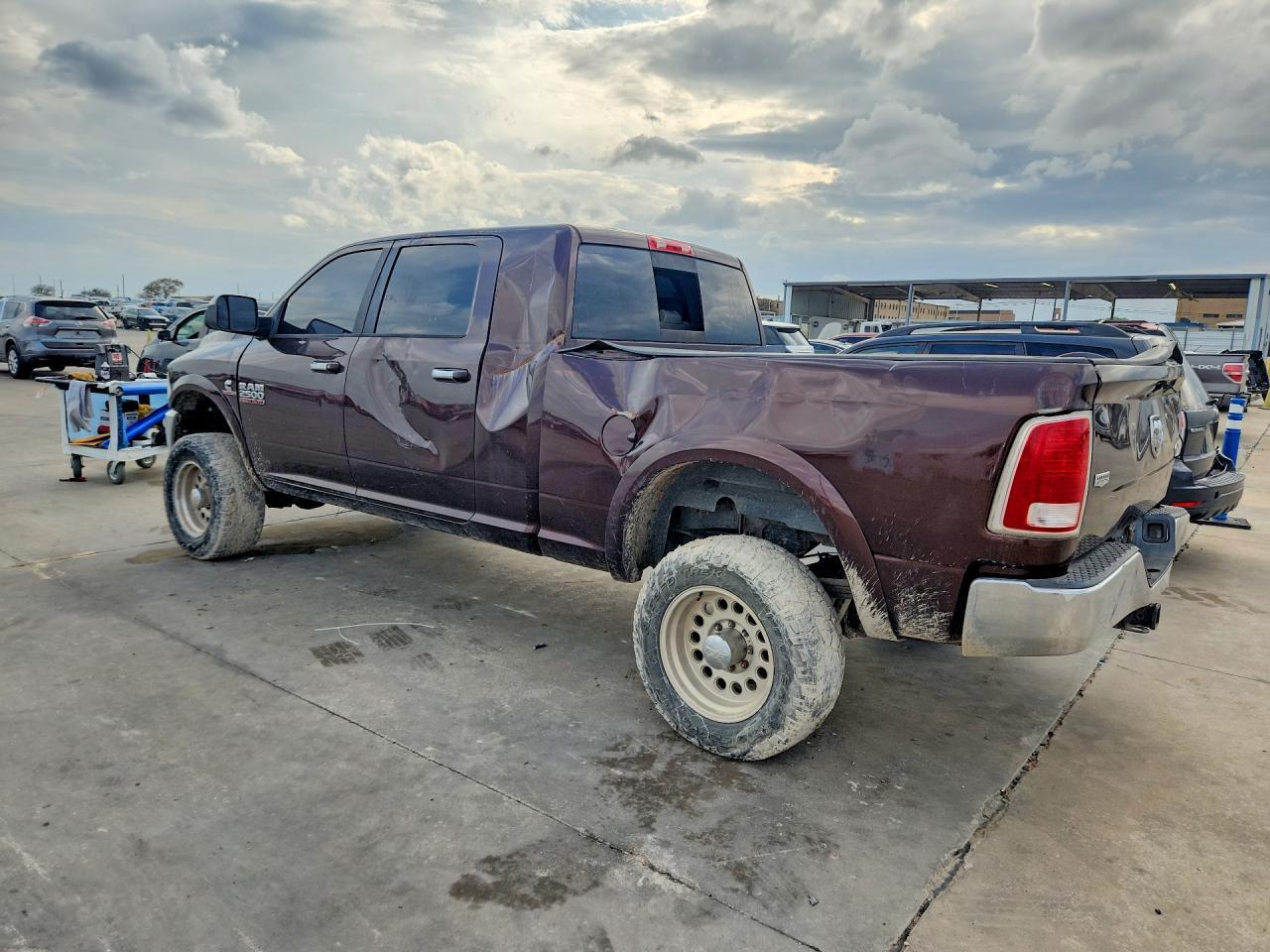 2013 Ram Trucks 2500 Laramie - Фото 2