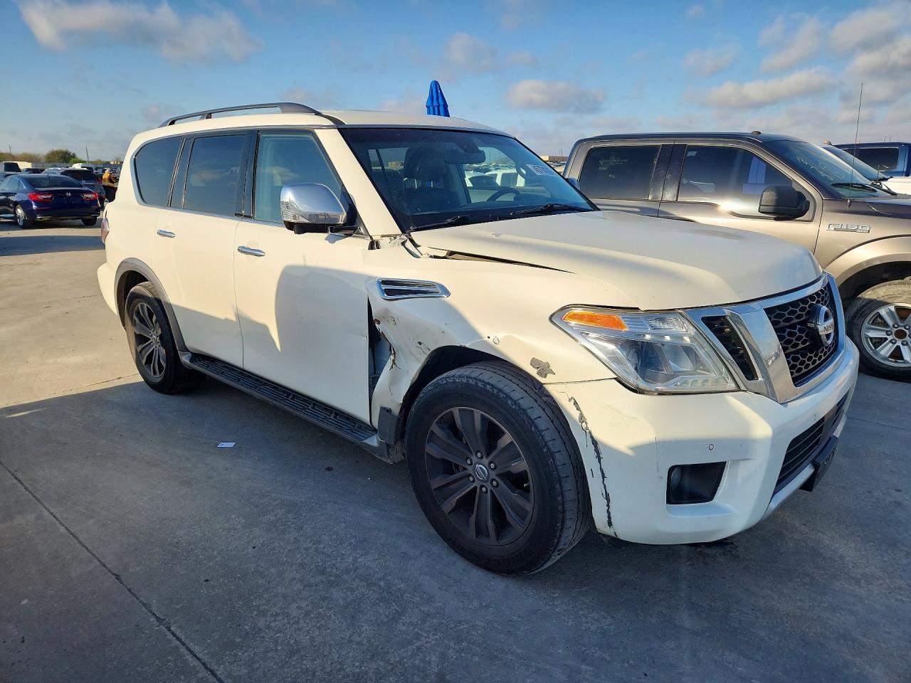 2017 Nissan Armada Platinum - Image 4