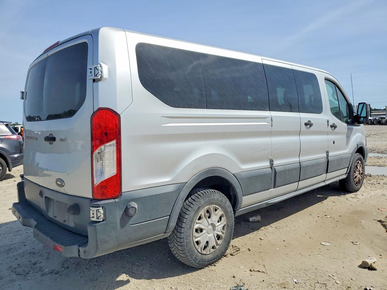 2015 Ford Transit T-350 - Фото 3