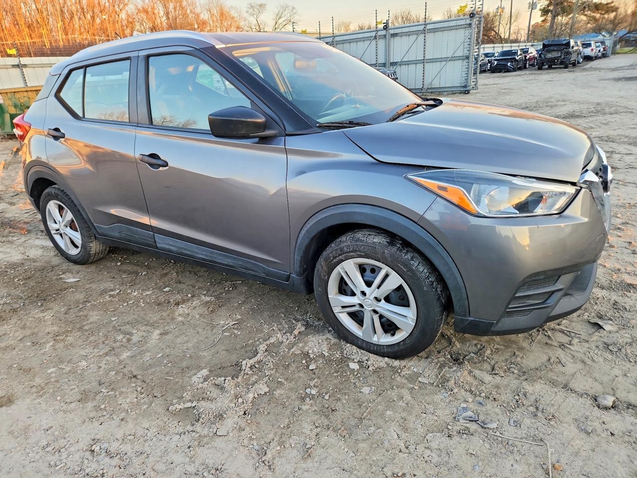 2018 Nissan Kicks S - Фото 4