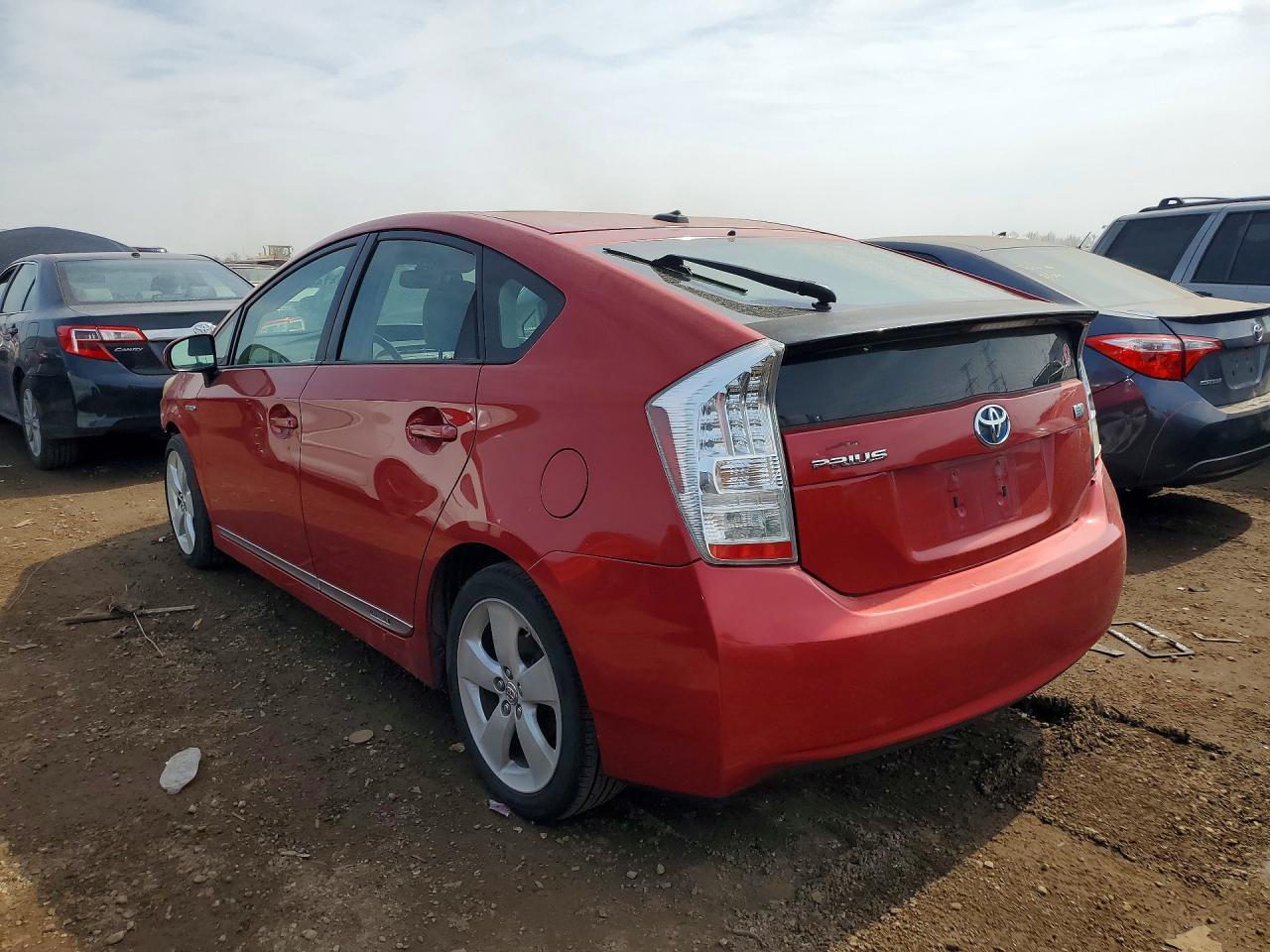 2010 Toyota Prius V - Image 2