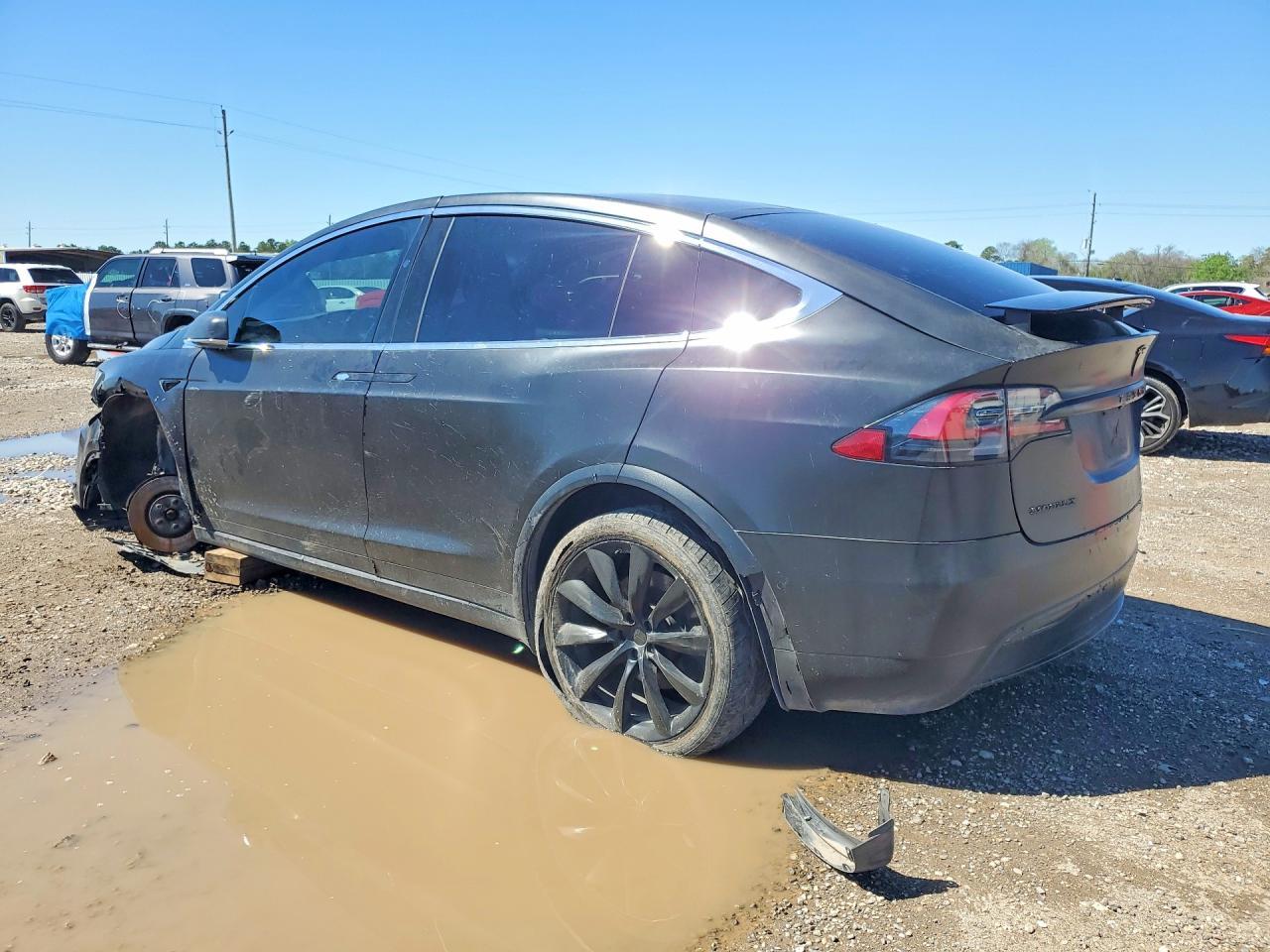 2017 Tesla Model X - Image 2