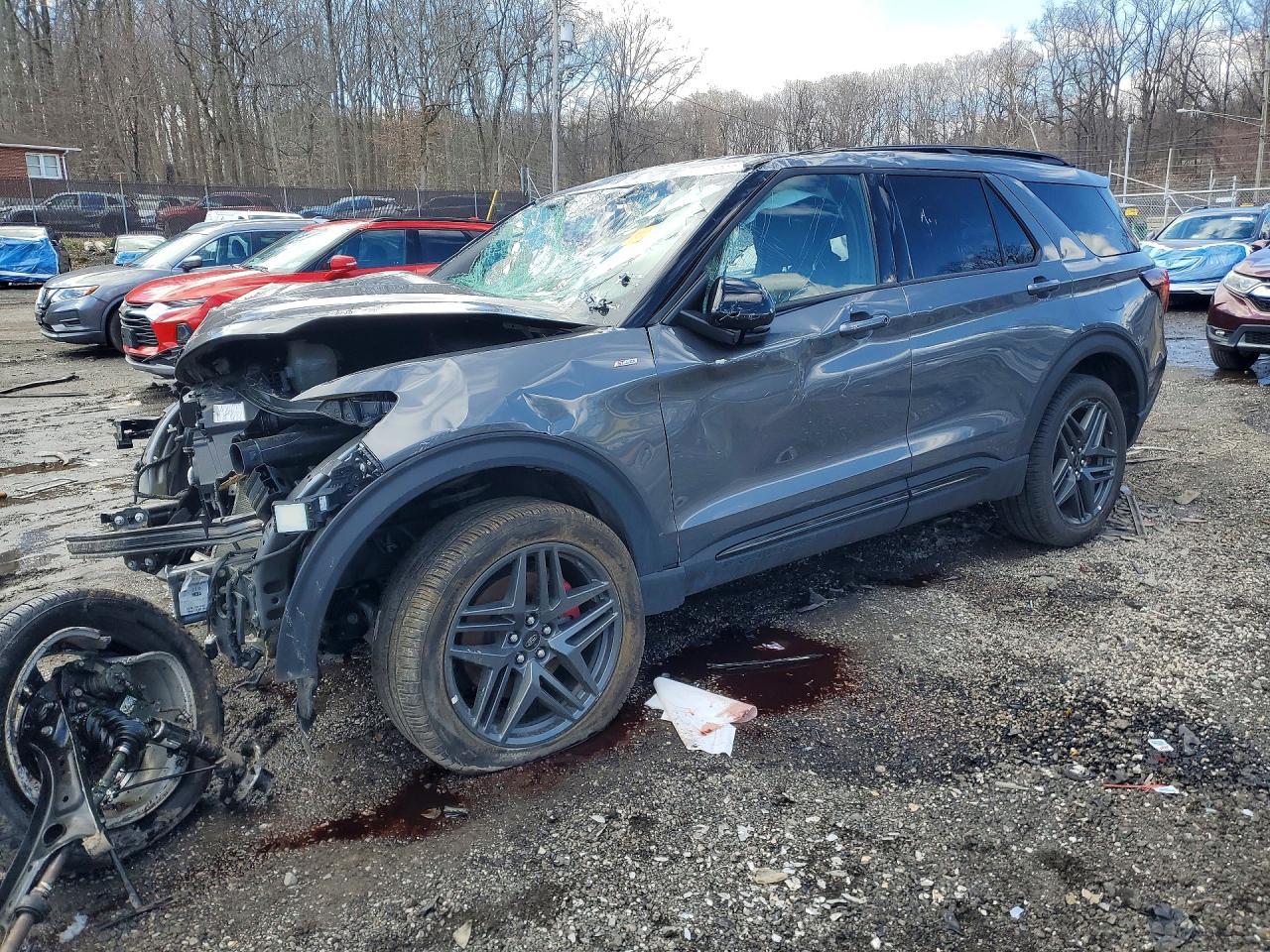 2025 Ford Explorer St-Line