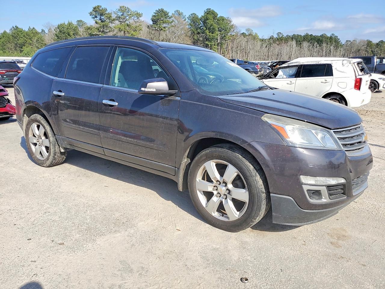 2017 Chevrolet Traverse Lt - Image 4