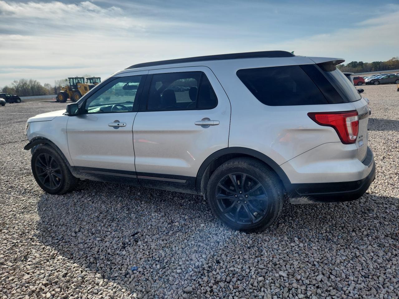 2019 Ford Explorer Xlt - Image 2