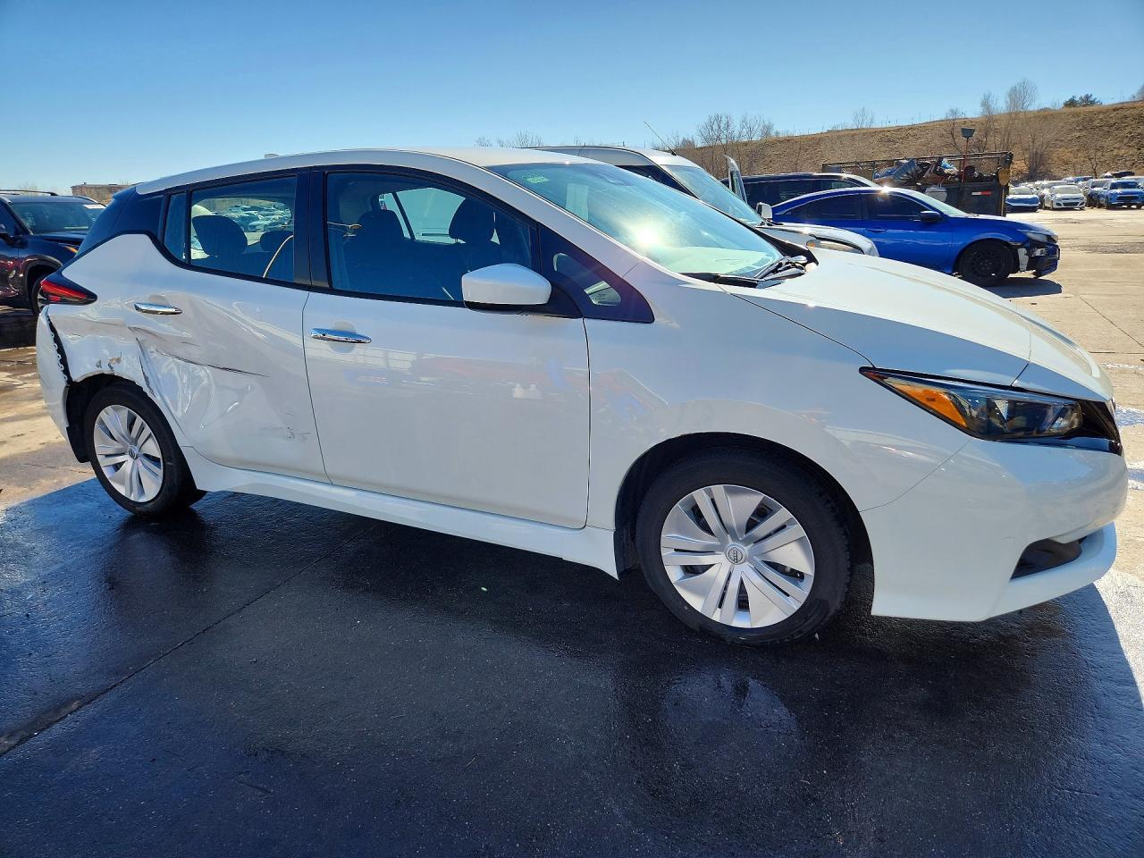 2025 Nissan Leaf S - Фото 4