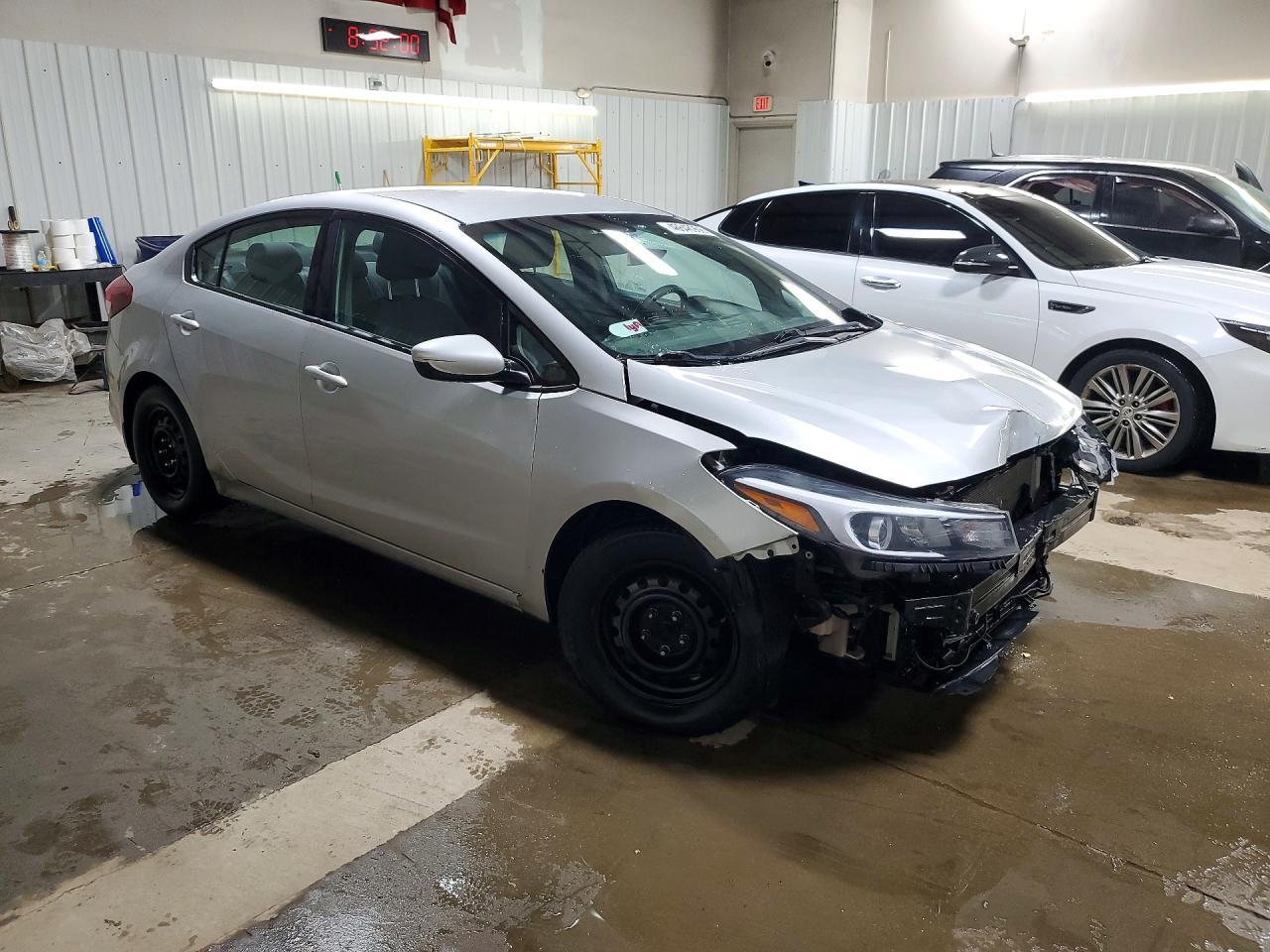 2017 Kia Forte Lx - Фото 4