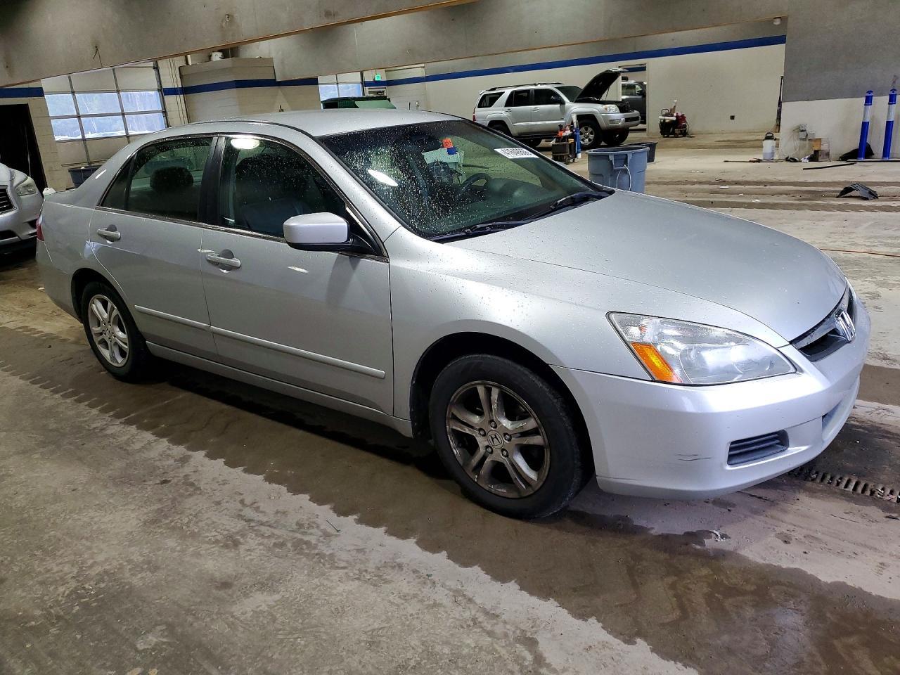 2007 Honda Accord - Image 4