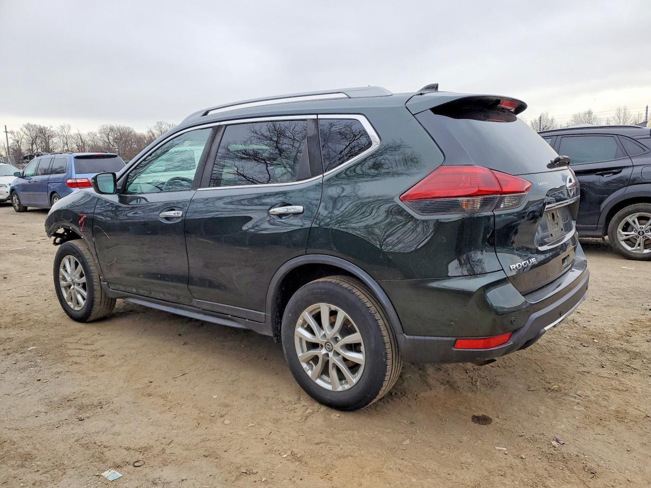 2020 Nissan Rogue Sv - Image 2