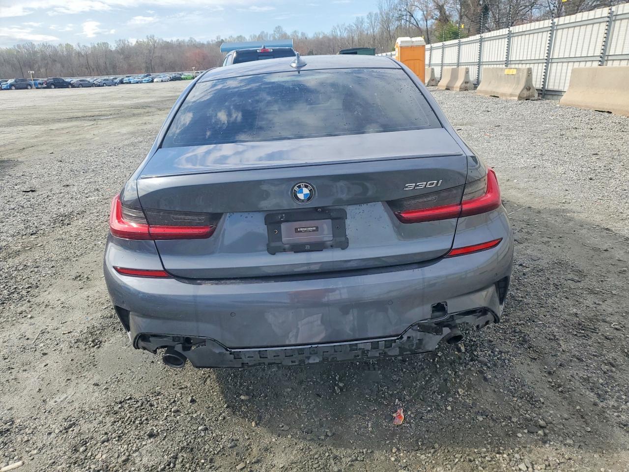 2022 BMW 330I - Фото 6