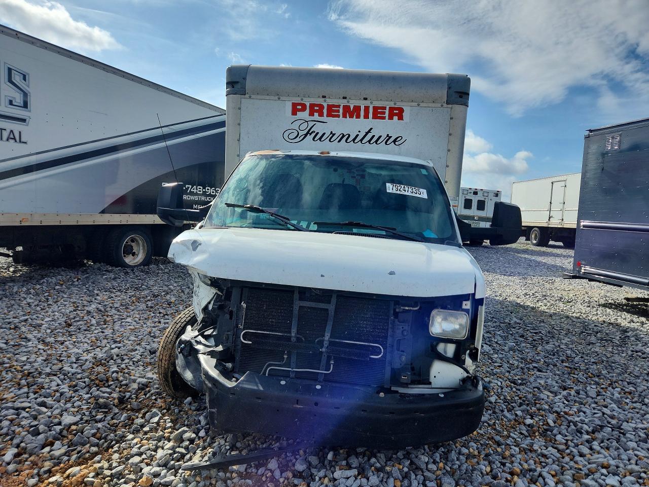 2012 GMC Savana Box Truck - Фото 5