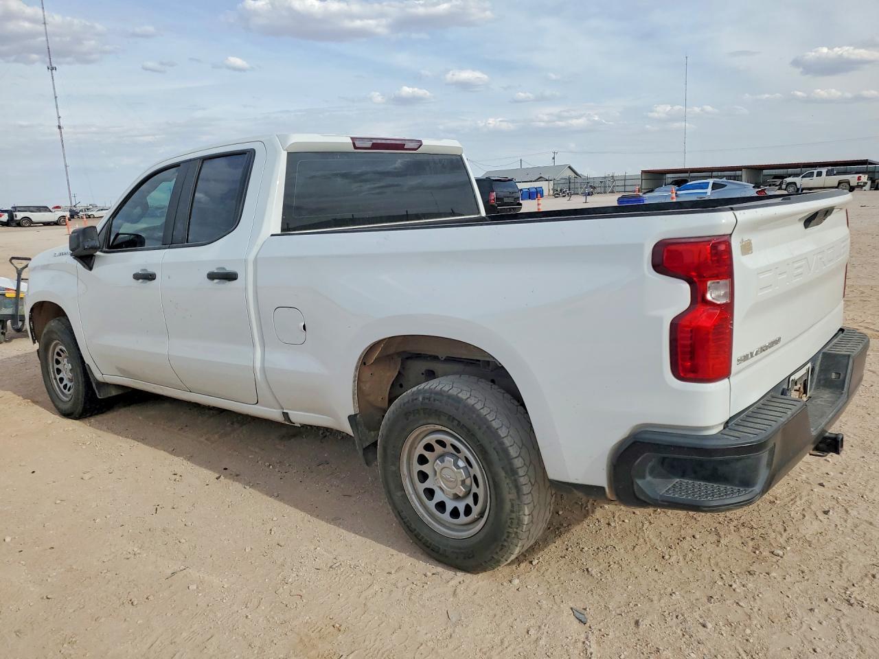 2020 Chevrolet Silverado K1500 - Image 2