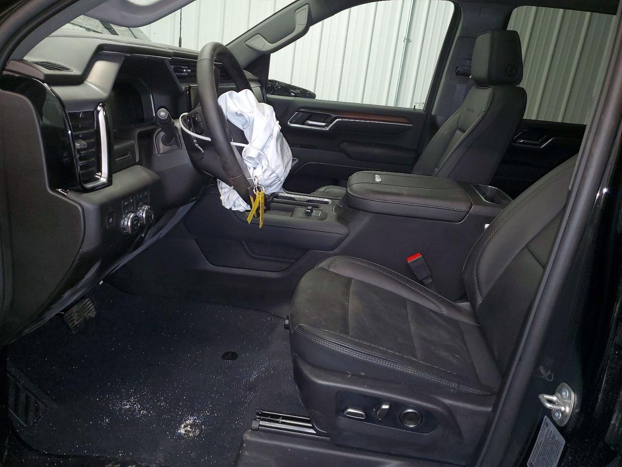 2026 GMC Sierra K2500 Denali - Image 7