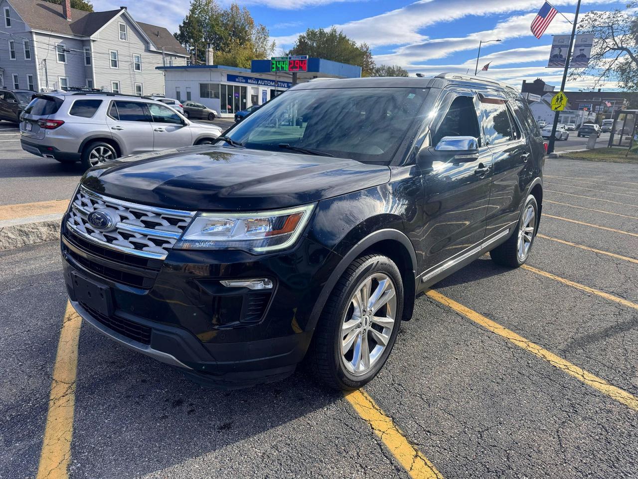 2019 Ford Explorer Xlt - Фото 2