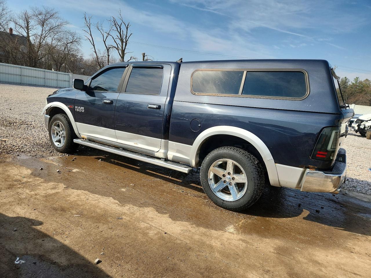 2015 Ram 1500 Laramie - Фото 2