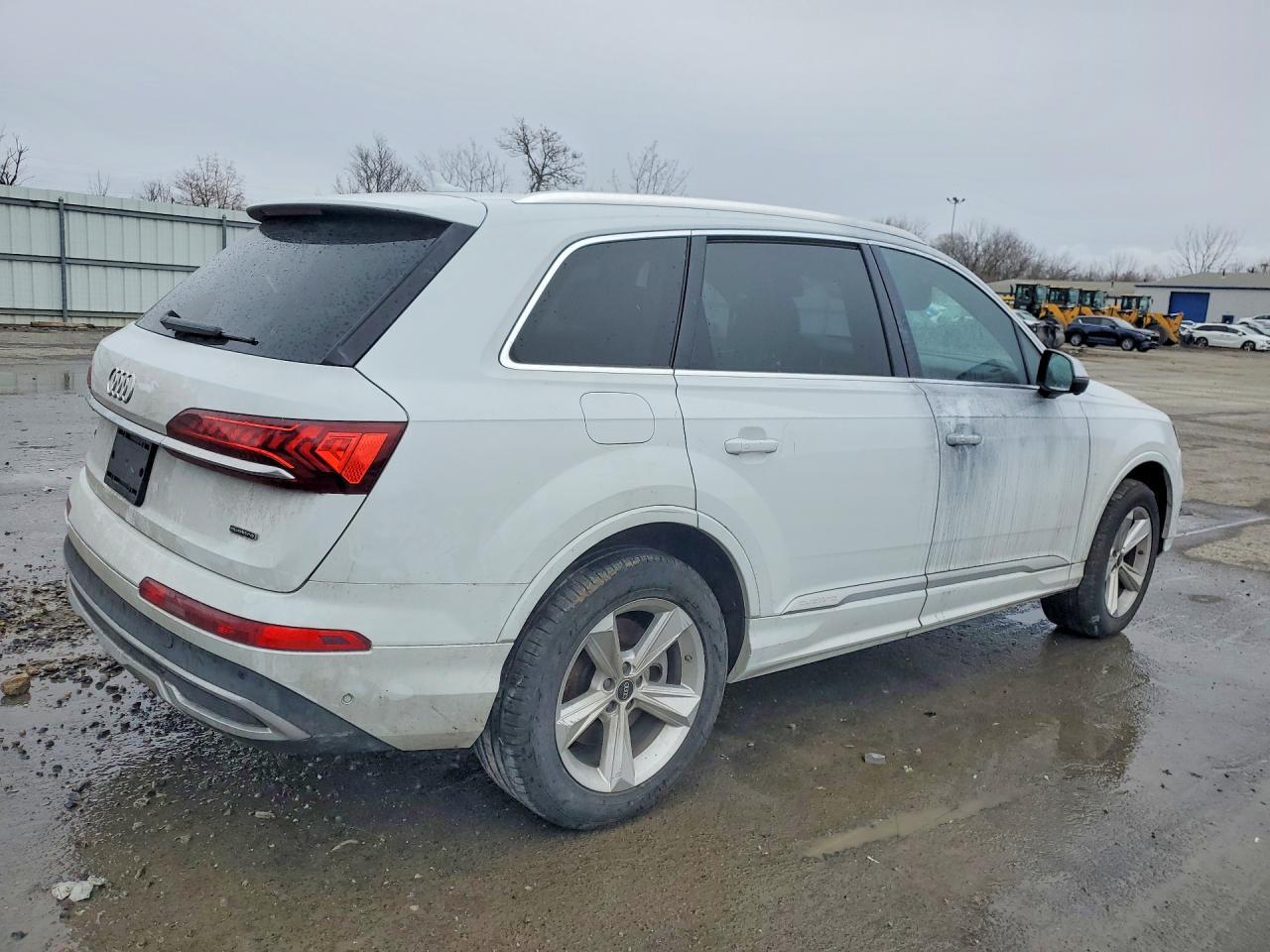 2023 Audi Q7 Premium - Фото 3