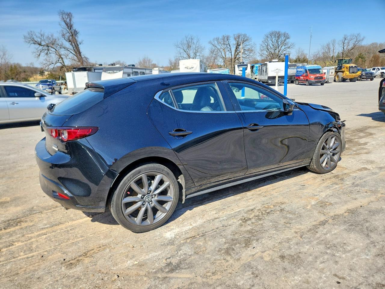 2021 Mazda 3 Preferred - Image 3