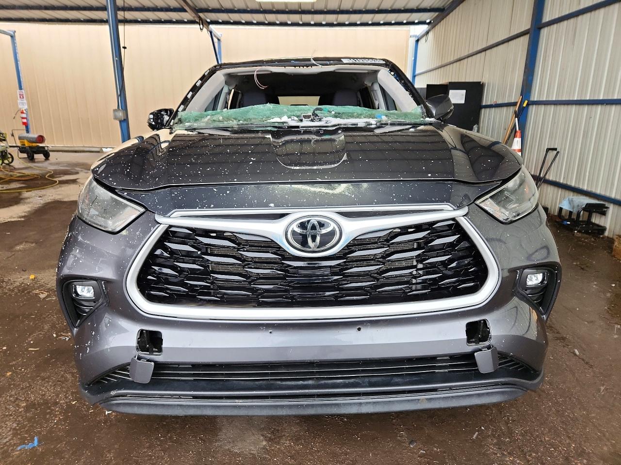 2022 Toyota Highlander Le - Фото 5