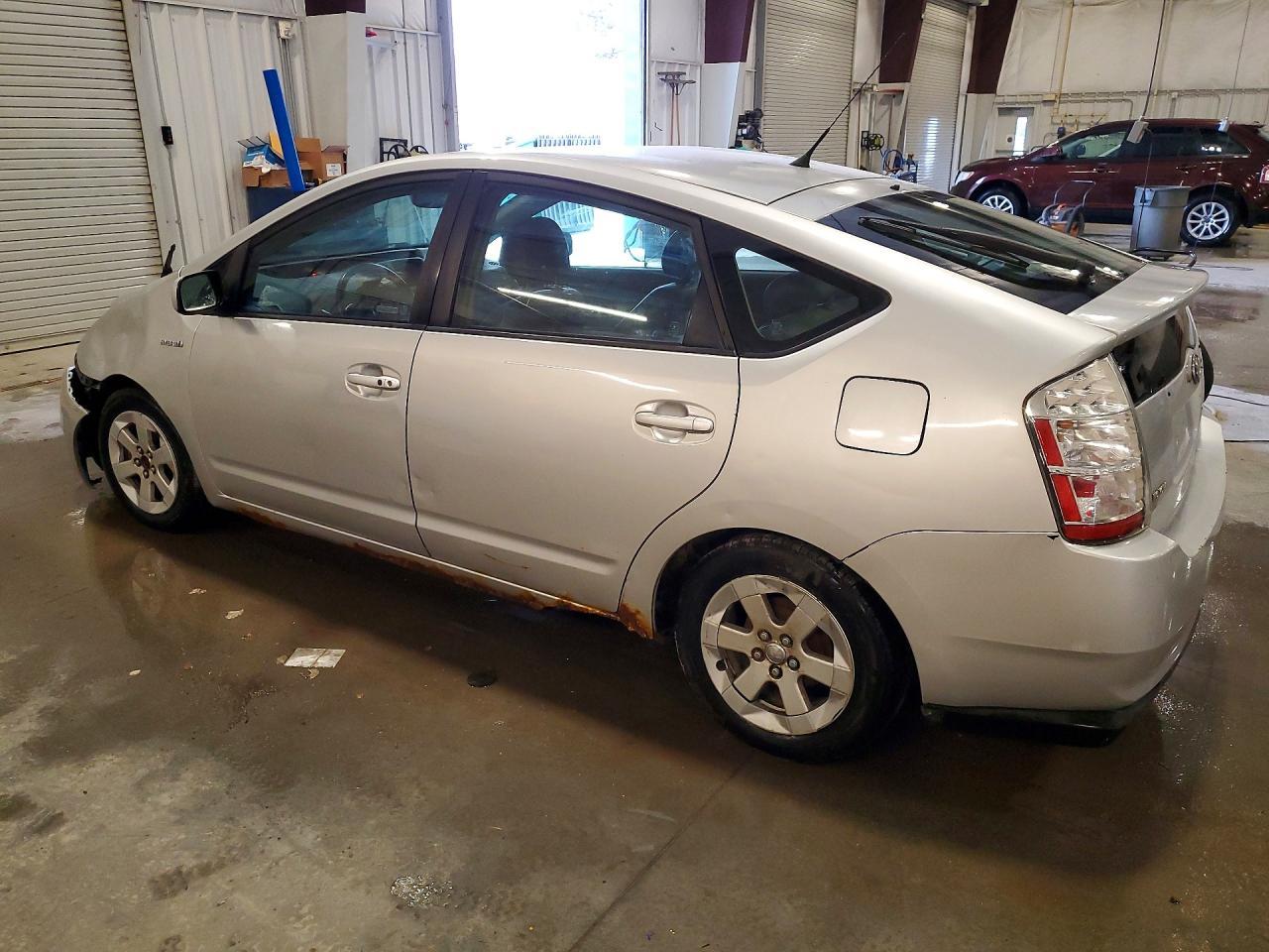 2007 Toyota Prius Base - Image 2