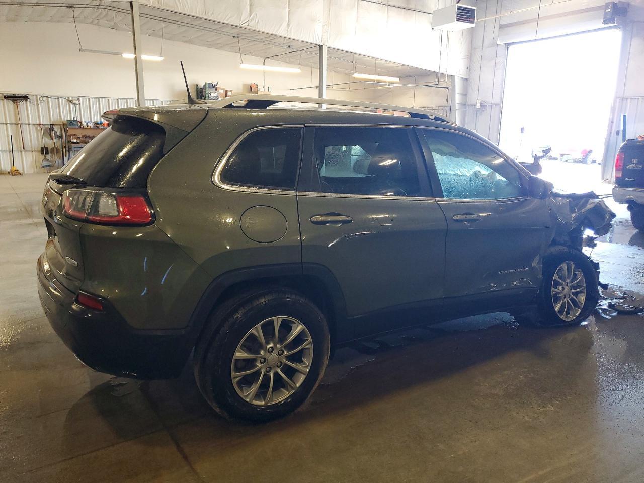 2019 Jeep Cherokee Latitude Plus - Фото 3