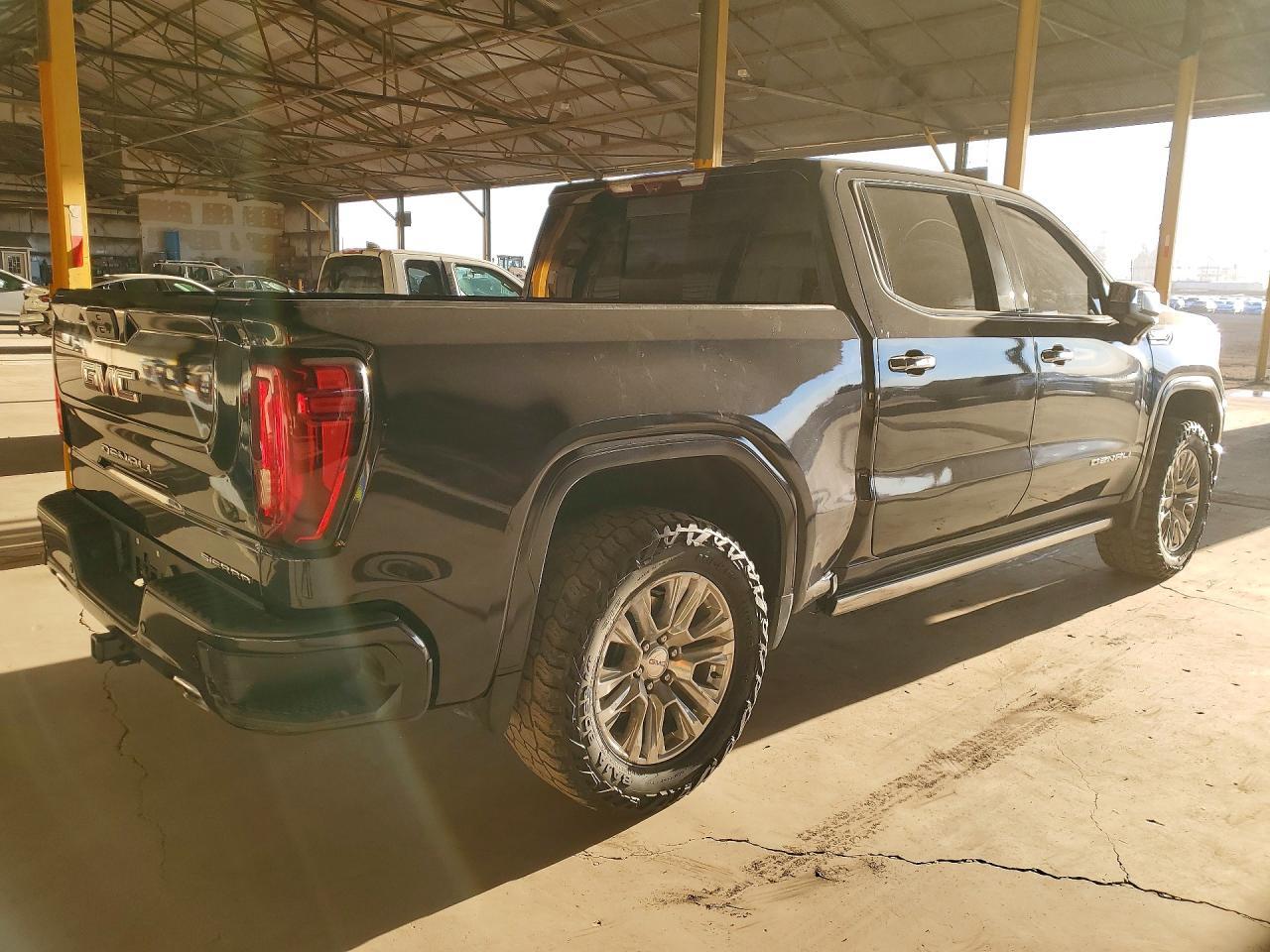 2023 GMC Sierra K1500 Denali - Image 3