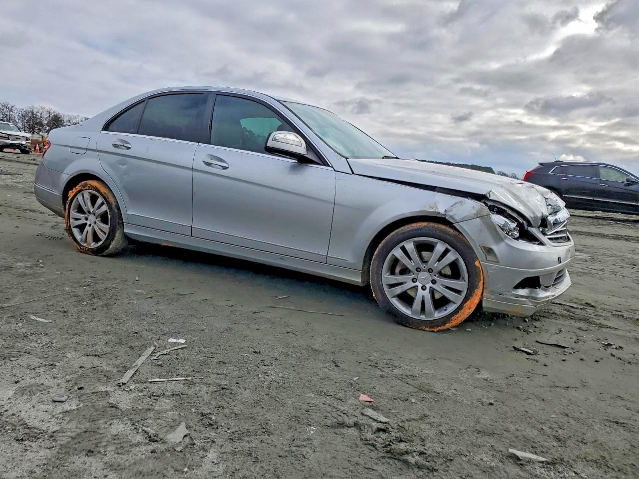 2009 Mercedes-Benz C 300 4Matic - Фото 4