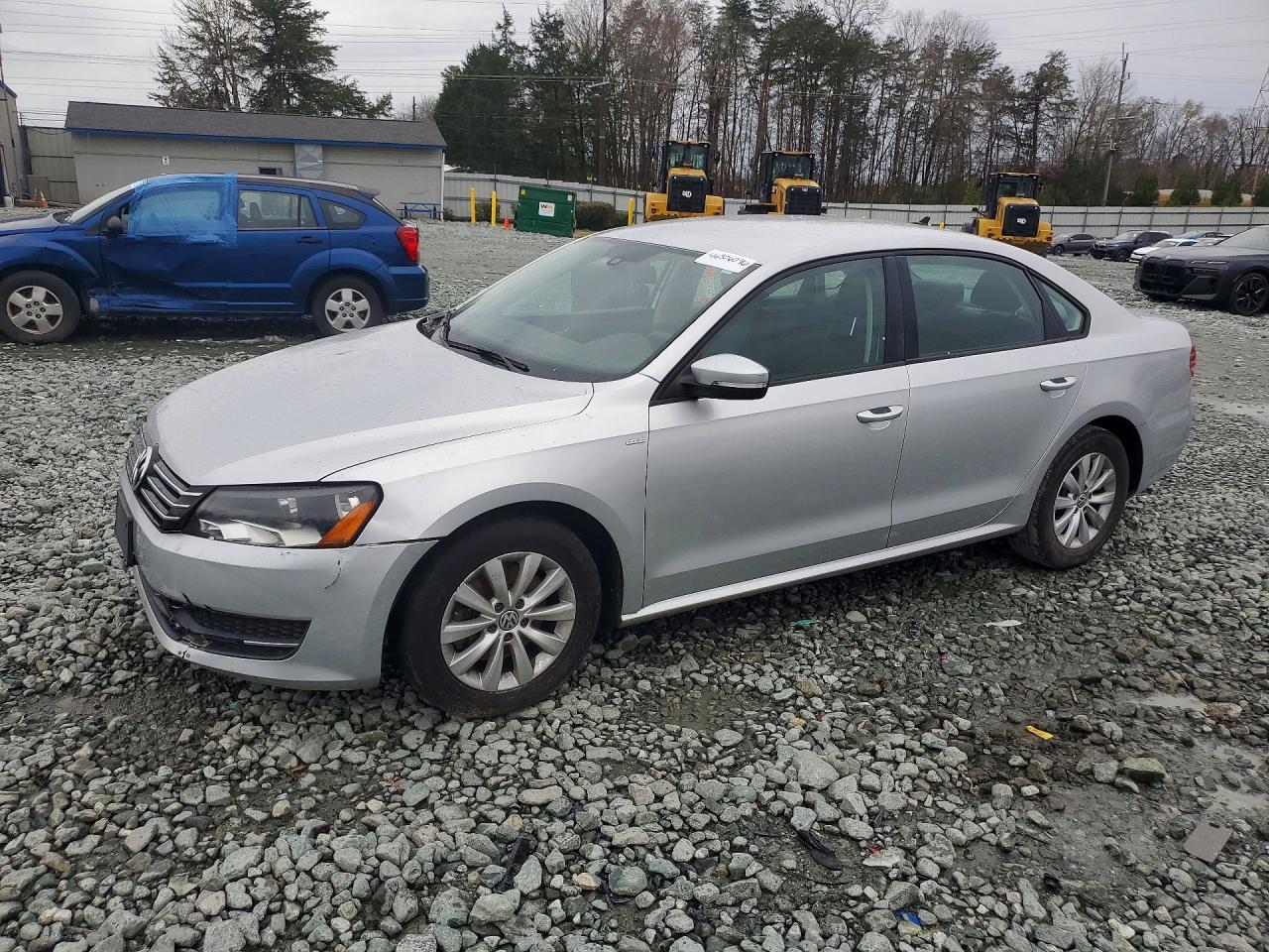 2014 Volkswagen Passat S