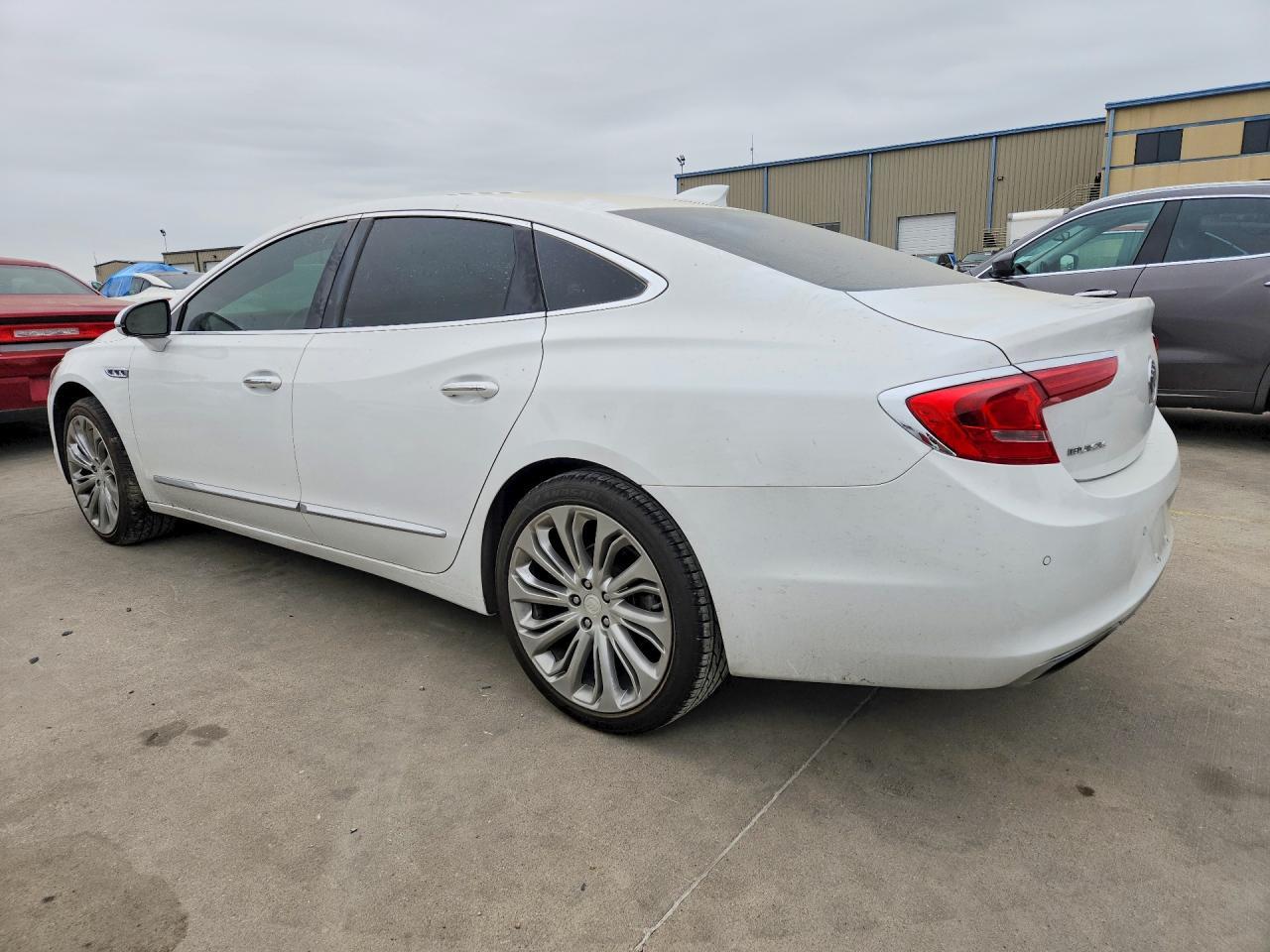 2017 Buick Lacrosse Essence - Фото 2