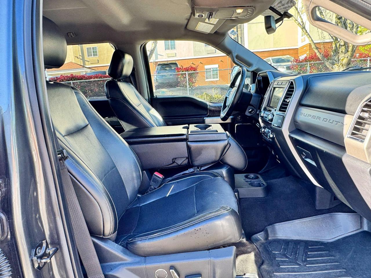 2018 Ford F350 Super Duty - Image 5