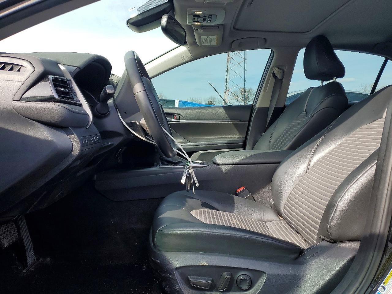 2022 Toyota Camry Se - Фото 7
