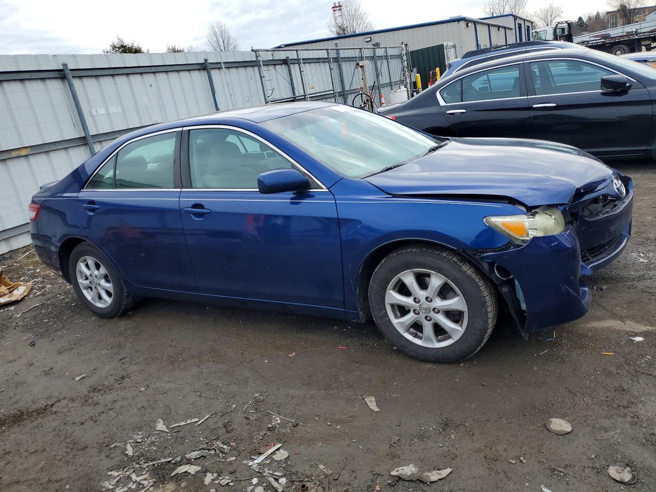 2010 Toyota Camry Le - Image 4