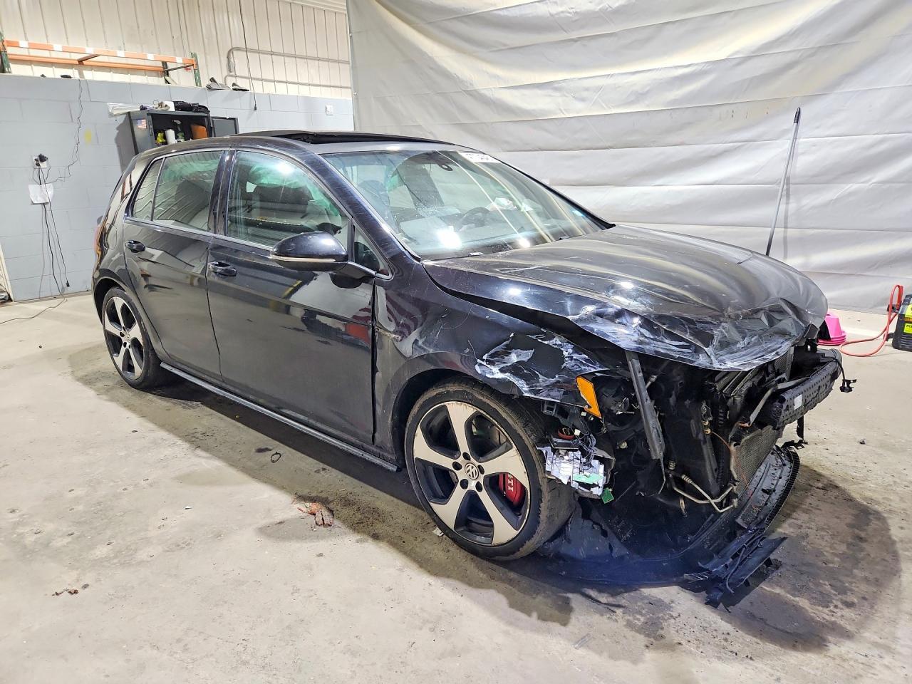 2017 Volkswagen Gti - Фото 4