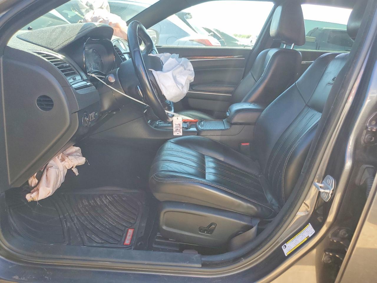 2019 Chrysler 300 S - Фото 7