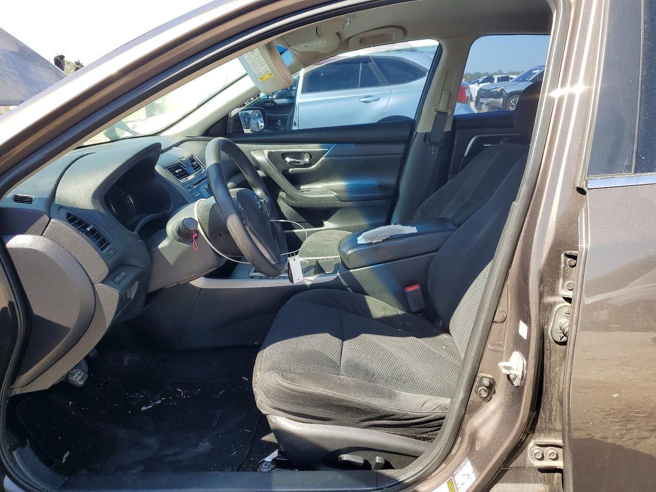 2015 Nissan Altima 2.5 S - Фото 7