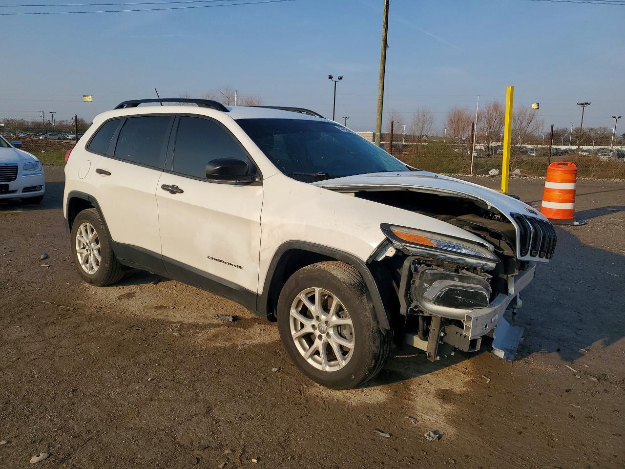 2017 Jeep Cherokee Sport - Фото 4