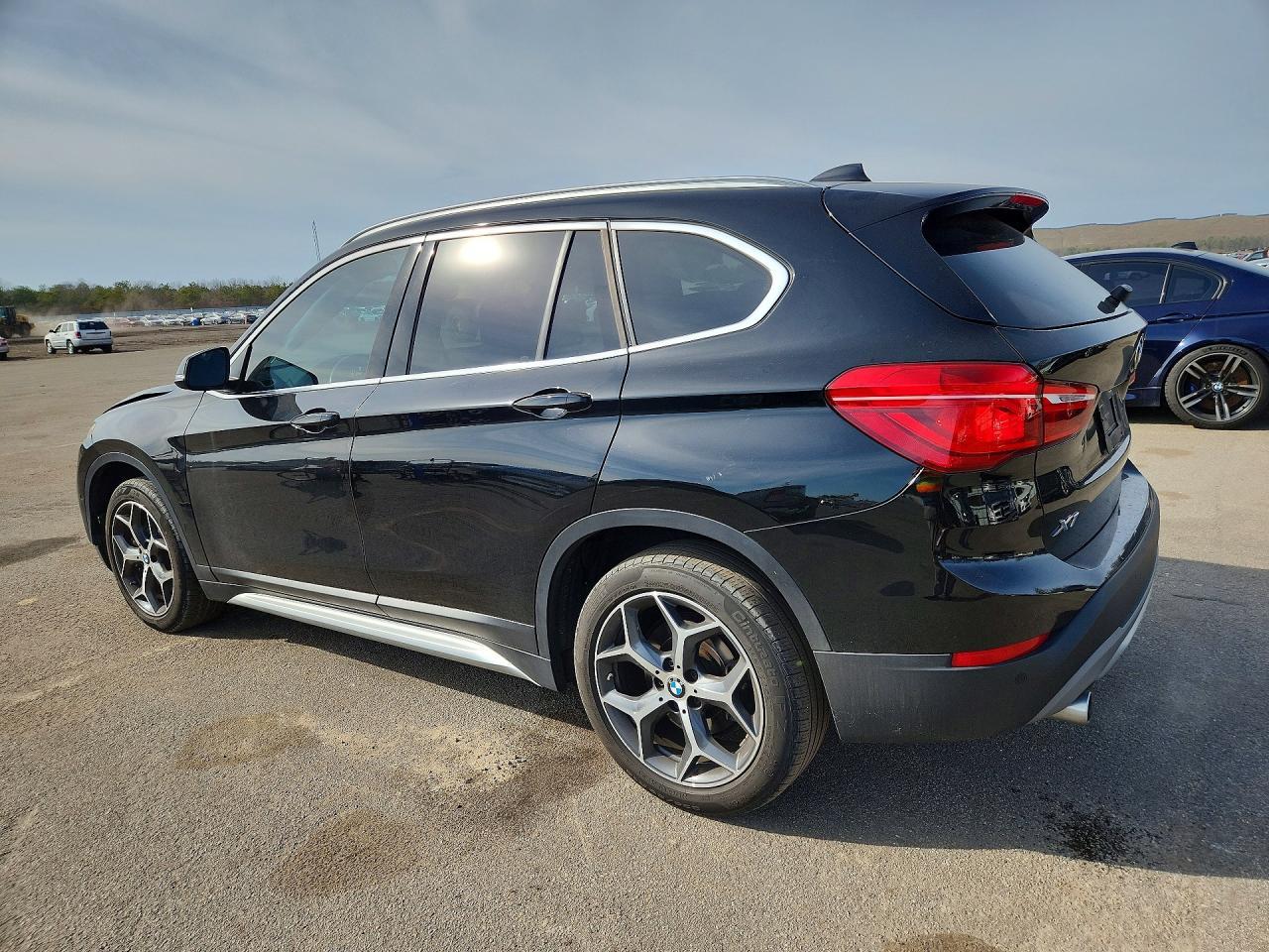 2019 BMW X1 xDrive28I - Фото 2