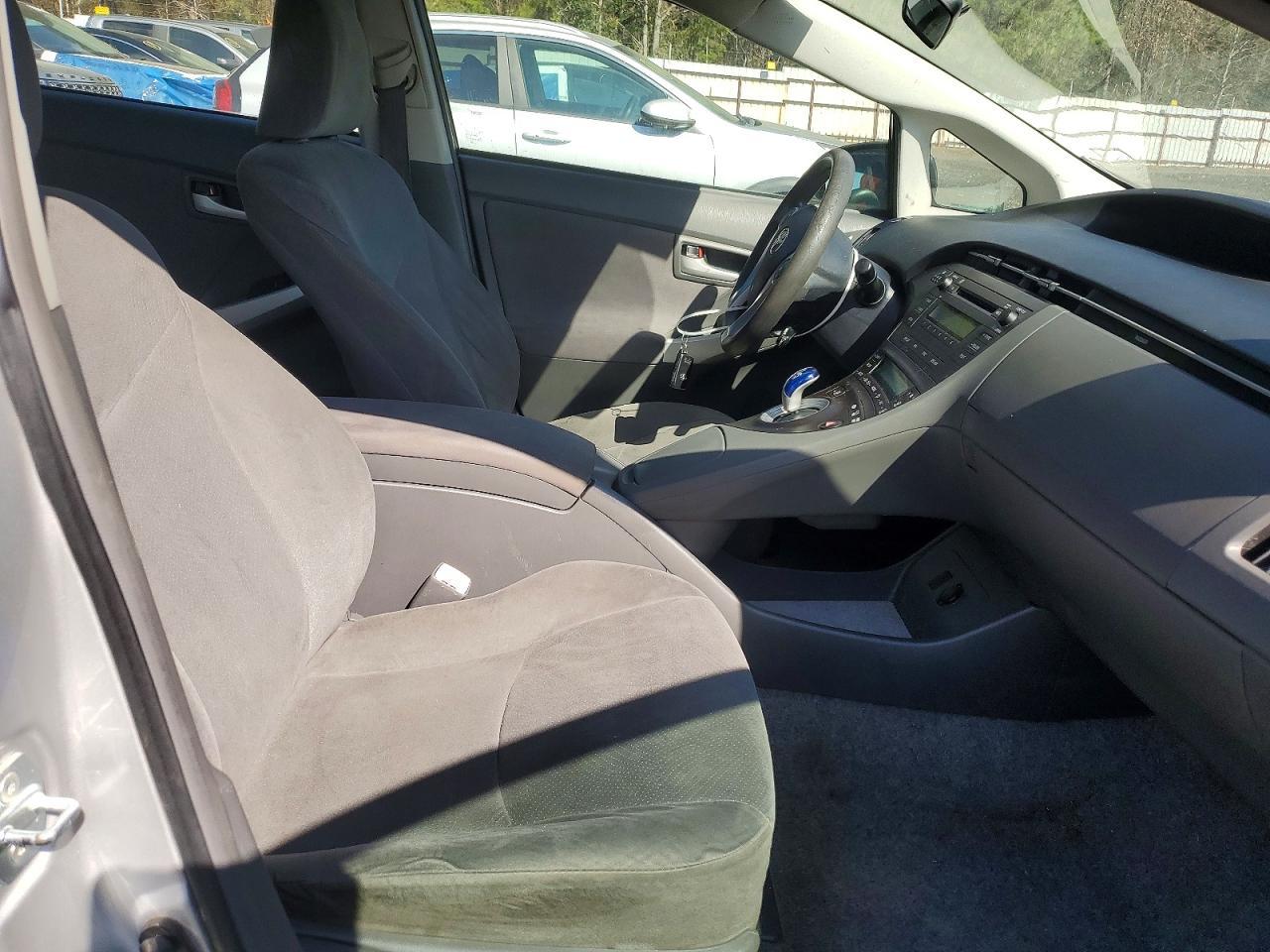 2010 Toyota Prius Ii - Фото 7