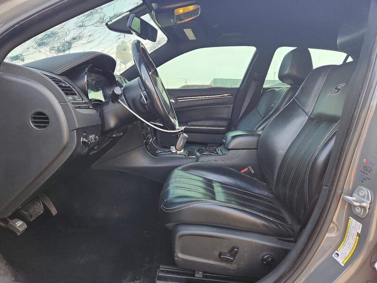 2019 Chrysler 300 S - Фото 7