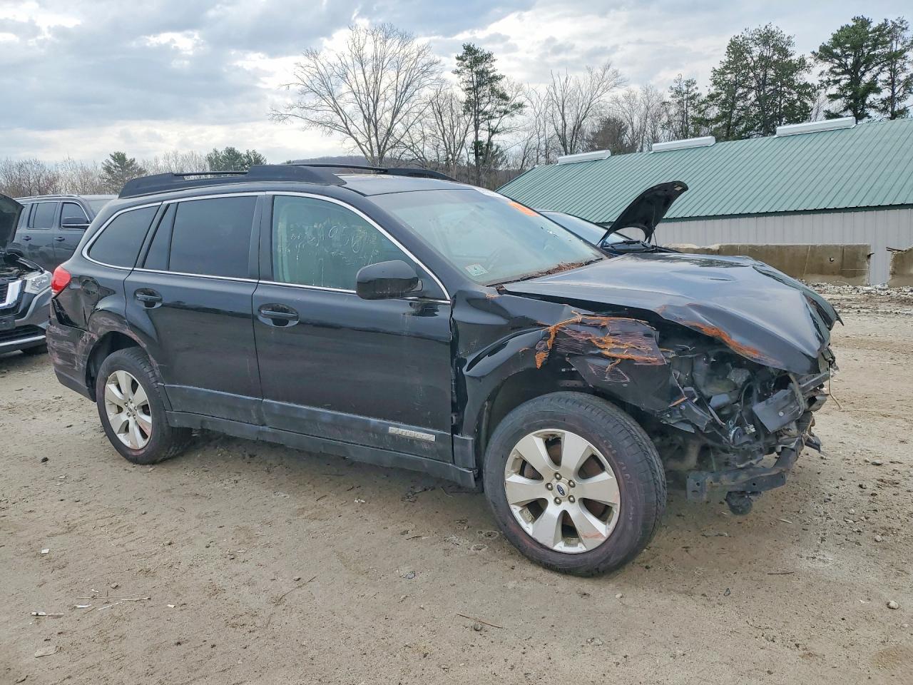 2012 Subaru Outback 3.6R Limited - Image 4