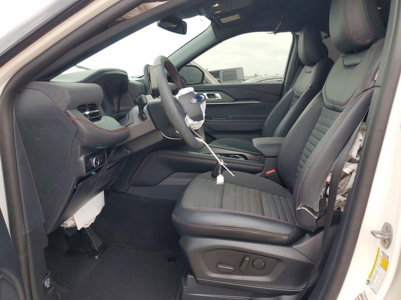 2025 Ford Explorer St-Line - Фото 7