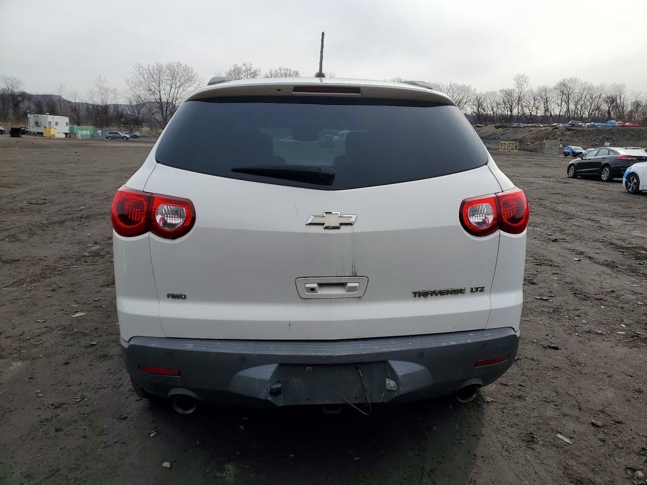 2011 Chevrolet Traverse - Фото 6