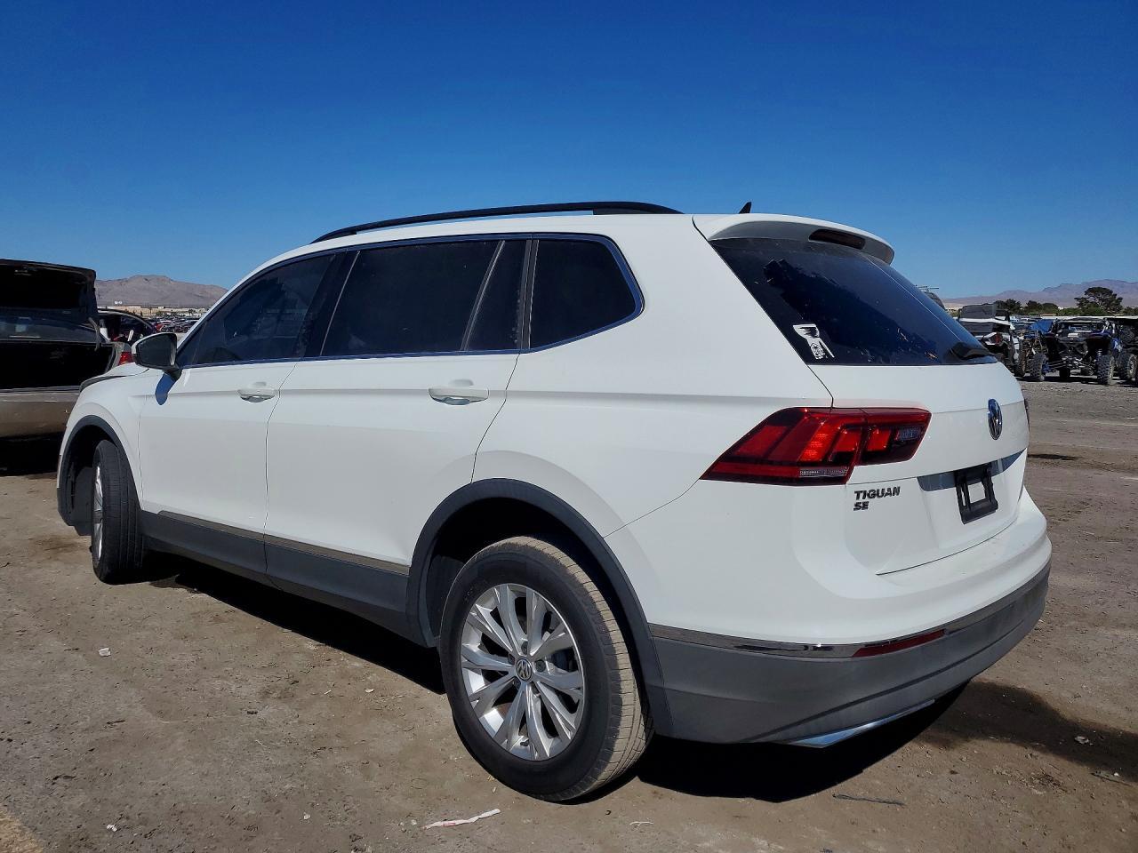 2018 Volkswagen Tiguan Se - Image 2