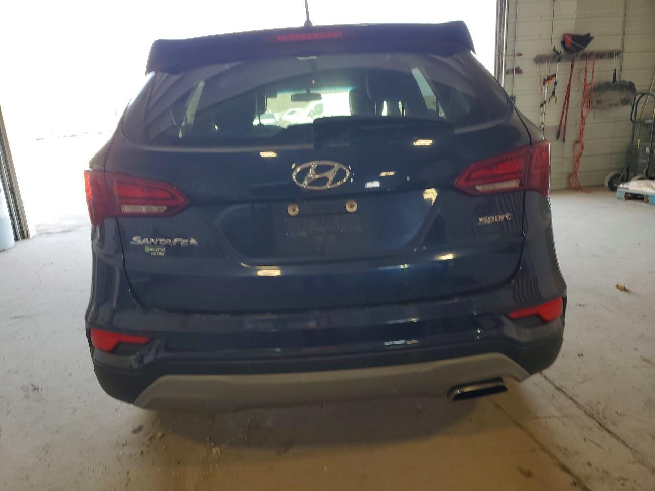 2018 Hyundai Santa Fe Sport 2.4L - Фото 6