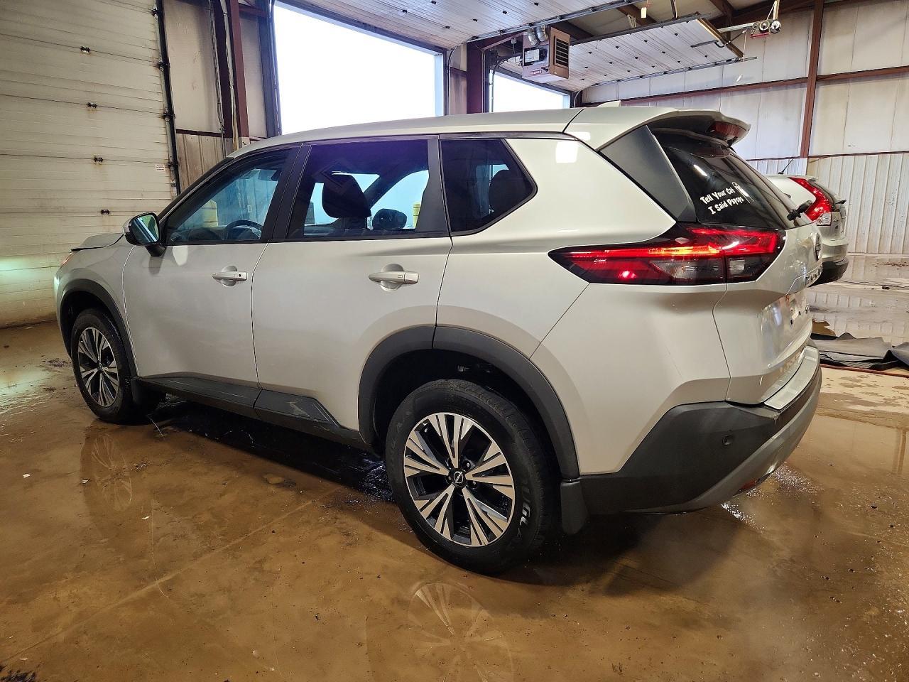 2022 Nissan Rogue Sv - Фото 2