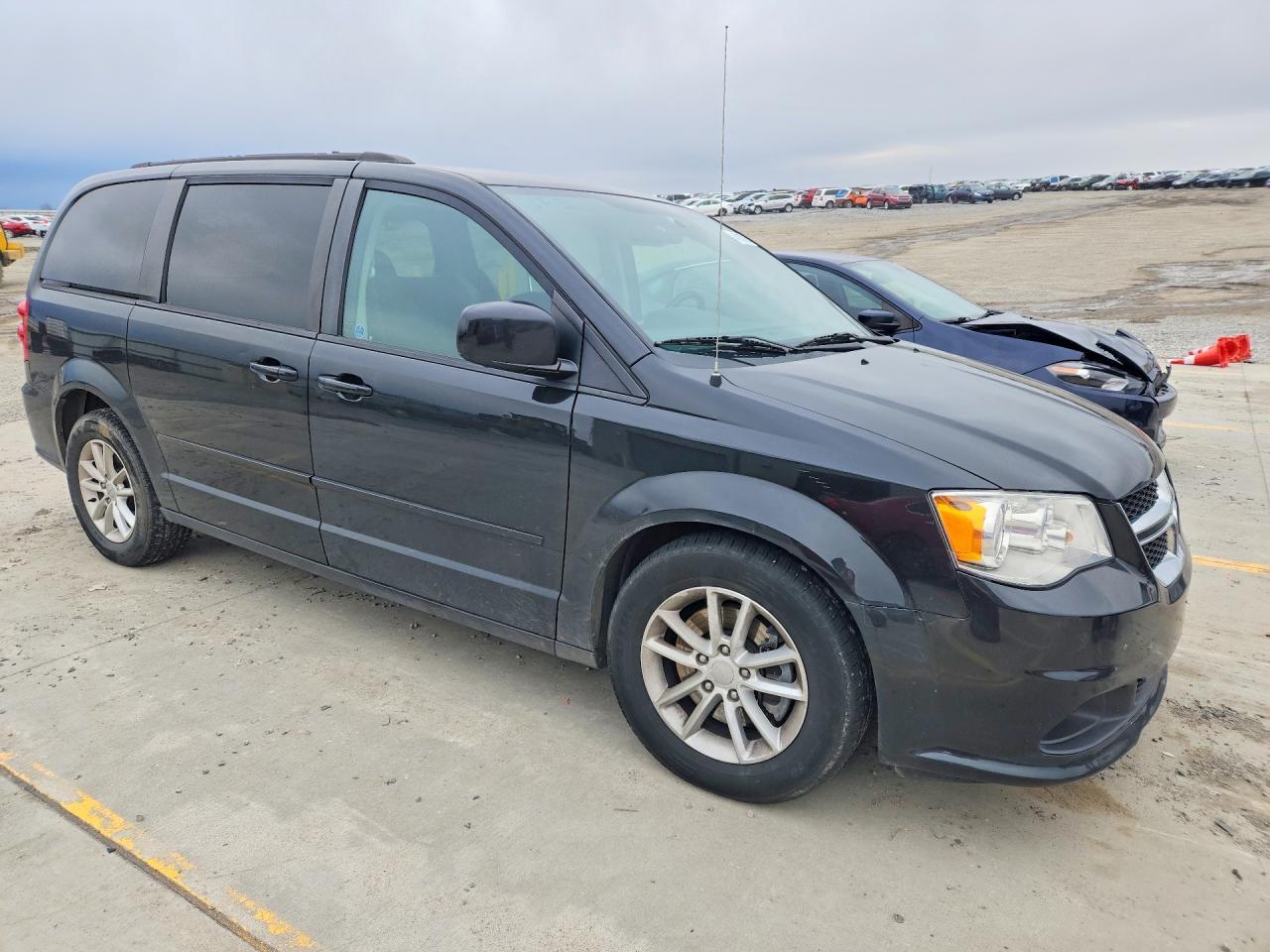 2016 Dodge Grand Caravan Sxt - Image 4