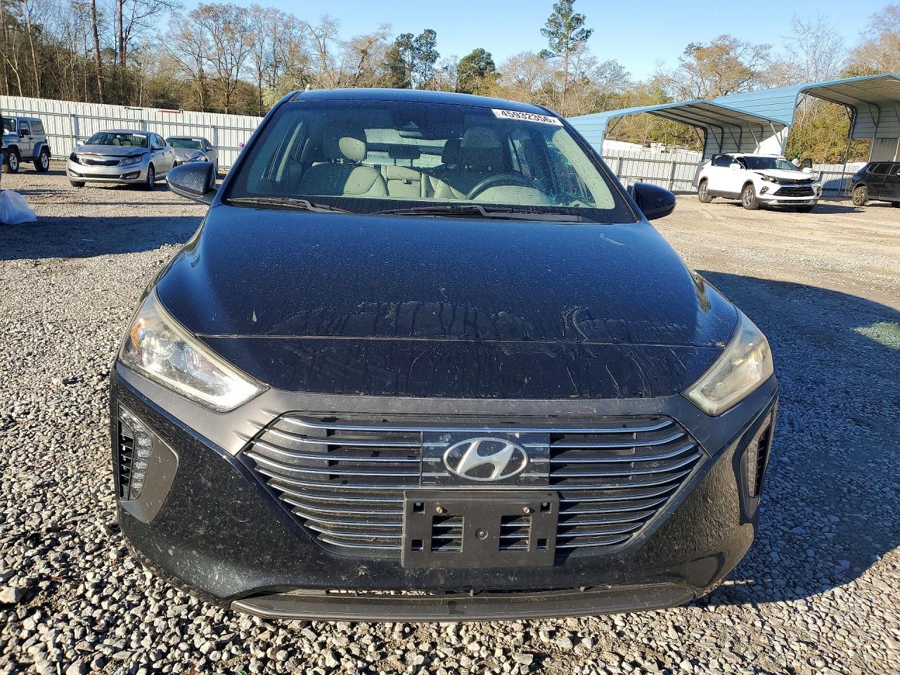 2017 Hyundai Ioniq Hybrid Limited - Image 5